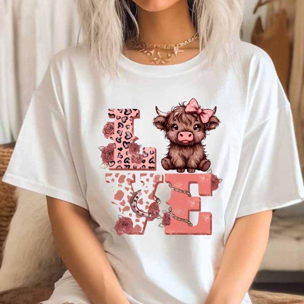 Valentines Day Highland Cow Funny Farm Valentine Retro Tee TShirt